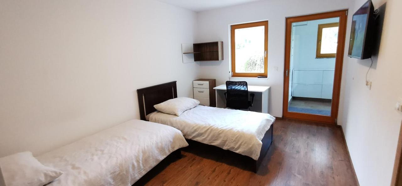 Apartments Domovoj メドヴォデ エクステリア 写真