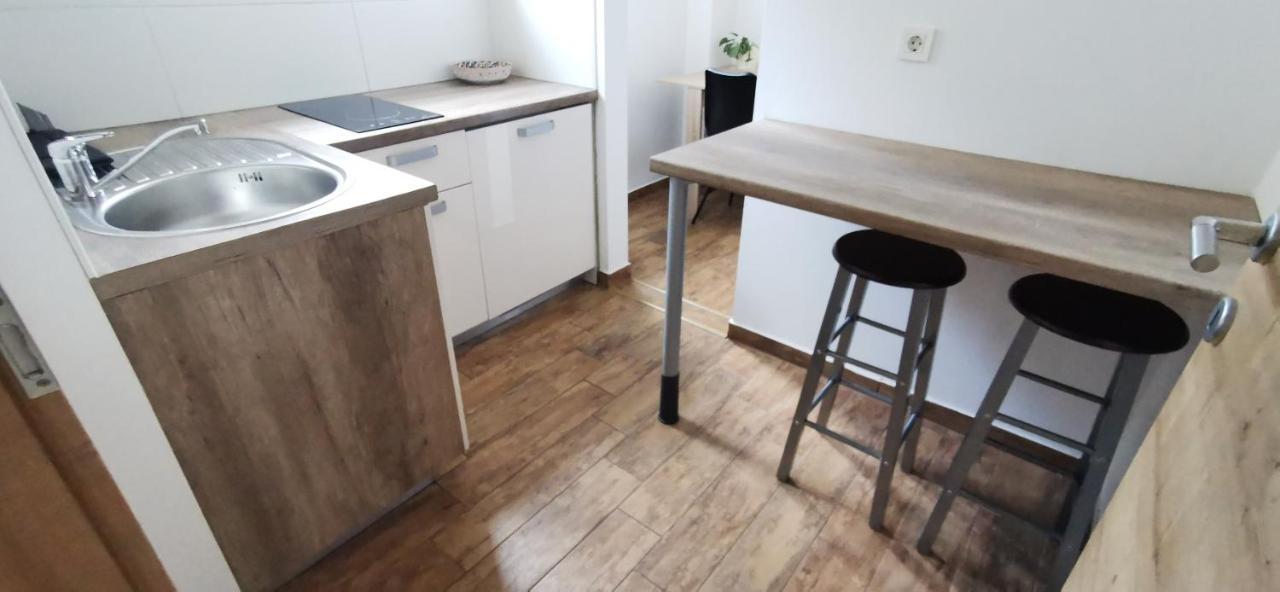 Apartments Domovoj メドヴォデ エクステリア 写真